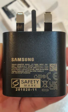 شارژر دیواری 25 وات سامسونگ مدل EP-TA800