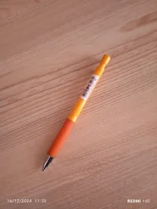 تجریه خرید مداد نوکی 0.5 میلی متری سی کلاس مدل dessin