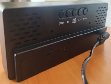 ساعت رومیزی دیجیتال مدل صفحه رنگی کد GH0725D