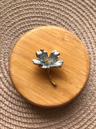 گل سینه زنانه مدل گل نسترن کد 00734