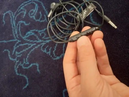 هندزفری لیتو مدل LE-15