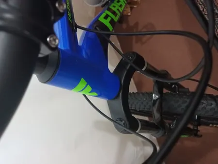 دوچرخه کوهستان فلش مدل ultra7 سایز طوقه 26