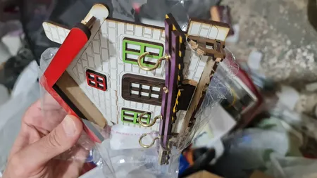 جاکلیدی پتیکو مدل کلبه رنگی