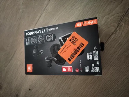 هدفون بلوتوثی جی بی ال مدل Tour Pro 2