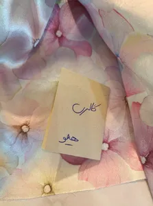 تجریه خرید پارچه لباس عرض 1.5 متر مدل ساتن ابریشم طرح گل آبرنگی رنگ صورتی روشن