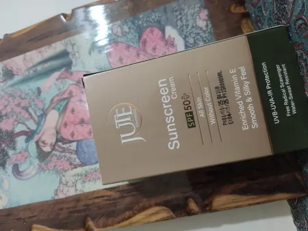 کرم ضد آفتاب ژوت مدل JSu202 حجم 40 میلی لیتر