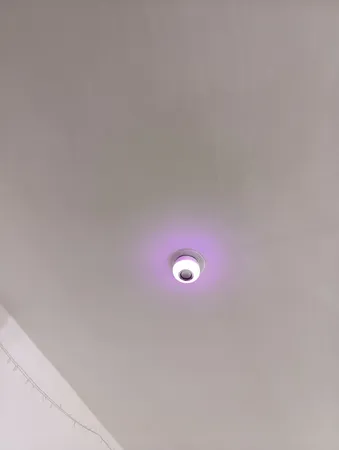 لامپ هوشمند و اسپیکر بلوتوثی 7 وات مدل ZSA-DL-SP پایه E27