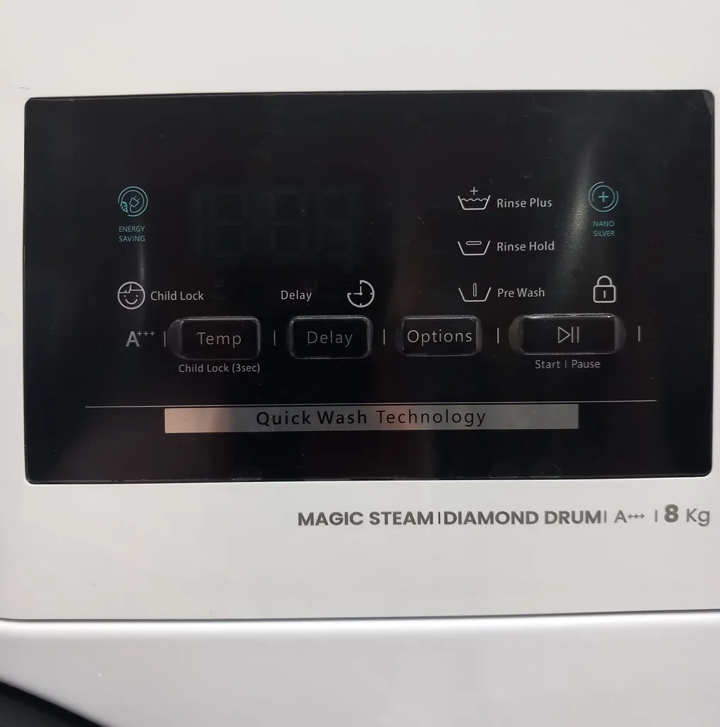 ماشین لباسشویی 8 کیلوگرم اتوماتیک اسنوا مدل SWM-A81W