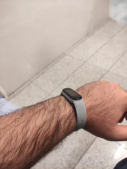 بند مدل rain-560 مناسب برای مچ بند هوشمند شیائومی Mi Band 5