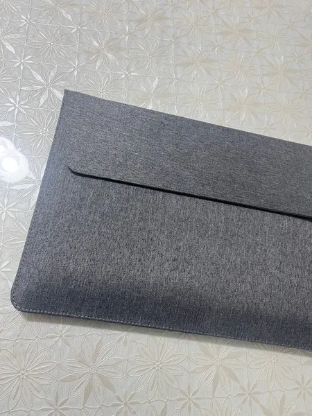 کاور لپ تاپ پِروین مدل LC-31 مناسب برای لپ تاپ 16اینچی به همراه کیف لوازم جانبی