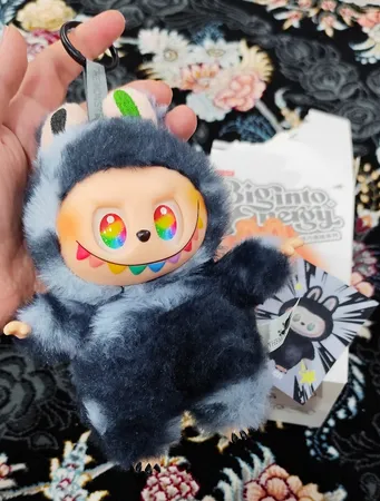 اسباب بازی شانسی مدل عروسک لبوبو انرژی