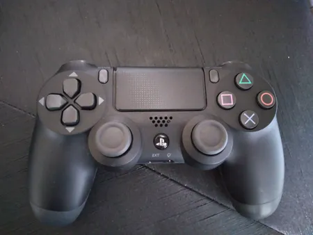 دسته بازی پلی استیشن ۴ مدل 2021