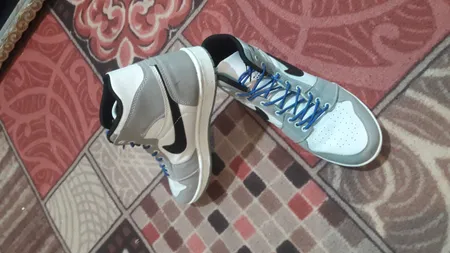 کفش مخصوص دویدن مدل Air Jordan 1 Mid Light Smoke