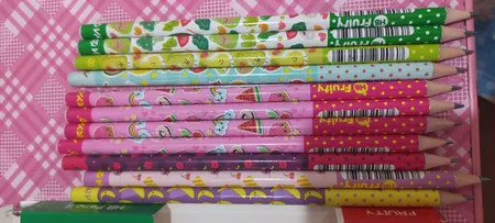 مداد مشکی آریا مدل FRUITY بسته 12 عددی