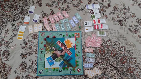 بازی فکری فکرآوران مدل Monopoly