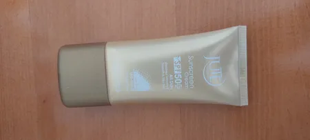 کرم ضدآفتاب ژوت مدل S50، حجم 40 میلی‌لیتر