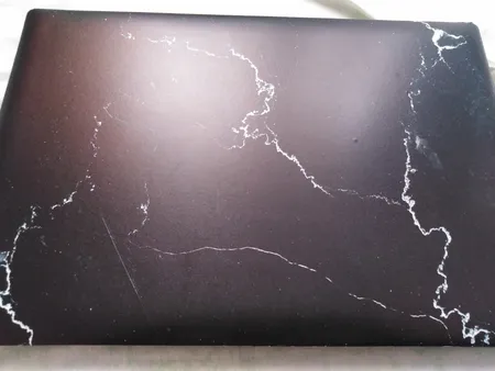 استیکر لپ تاپ توییجین و موییجین طرح Marble کد 07 مناسب برای لپ تاپ 15.6 اینچ به همراه برچسب حروف فارسی کیبورد