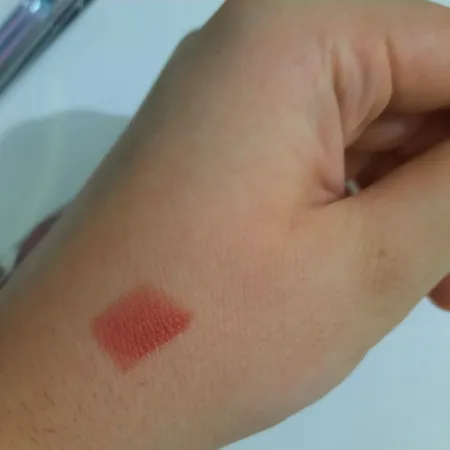 رژ لب مدادی میلوس شماره 23