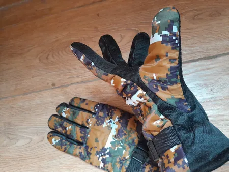 دستکش موتور سواری مدل شمعی داخل خز طرح ترمز گیر