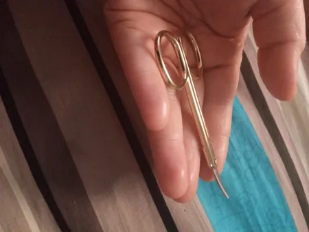 قیچی ابرو پاستل مدل ARC-G