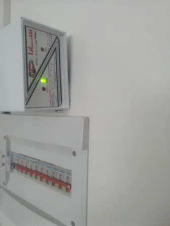 محافظ ولتاژ سارا مدل P121F