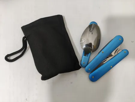 مجموعه قاشق و چنگال سفری مدل 20