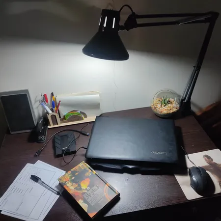 چراغ مطالعه صنایع کریم زاده مدل EN-101