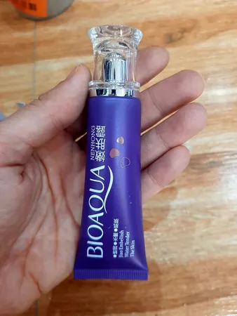 کرم روشن کننده بایو آکوا مدل CHERRY حجم 30 میلی لیتر