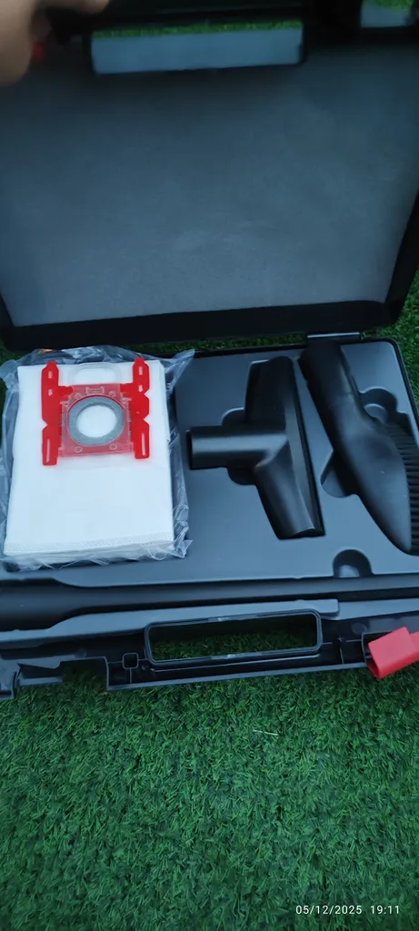 جاروبرقی 2500 وات پاکشوما مدل PVC 5125 B