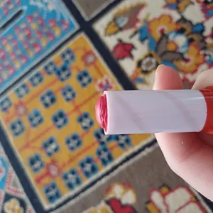 تجریه خرید بالم لب بیول مدل توت فرنگی