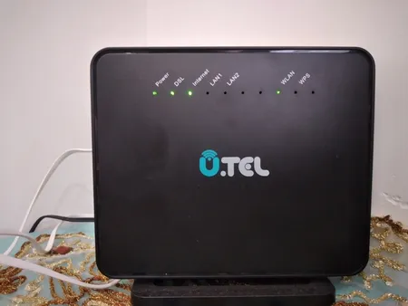 مودم روتر یوتل VDSL/ADSL Plus بی سیم مدل V301