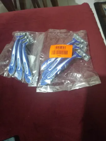 خود تراش ‏ژیلت مدل Blue 3 بسته 3 عددی