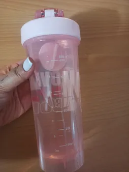 شیکر مدل move گنجایش 0.8 لیتر