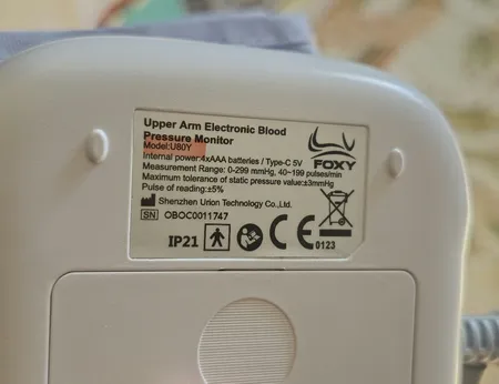 فشارسنج بازویی دیجیتال فوکسی مدل BLACK به همراه پاوربانک فوکسی