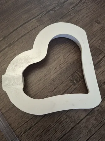 گلدان بتنی مدل گلجای قلب و پرنده