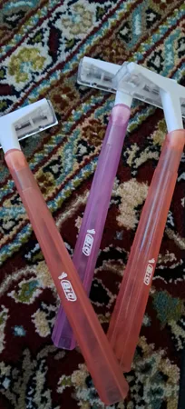 خود تراش بیک مدل Twin Lady بسته 5 عددی