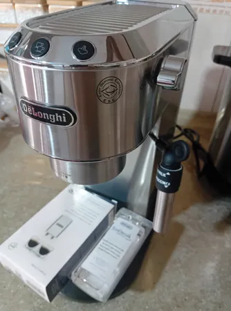 اسپرسو ساز دلونگی مدل EC685