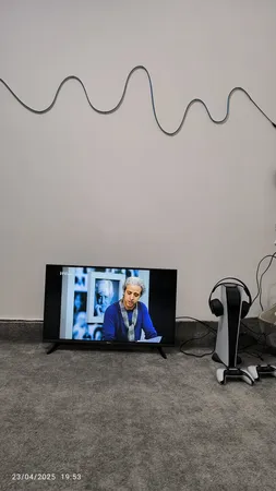 تلویزیون ال ای دی هوشمند جی پلاس مدل GTV-32SD628N سایز 32 اینچ