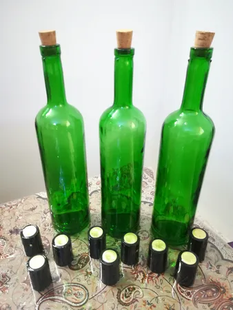 بطری مدل Splus به همراه کاپ سیل و چوب پنبه