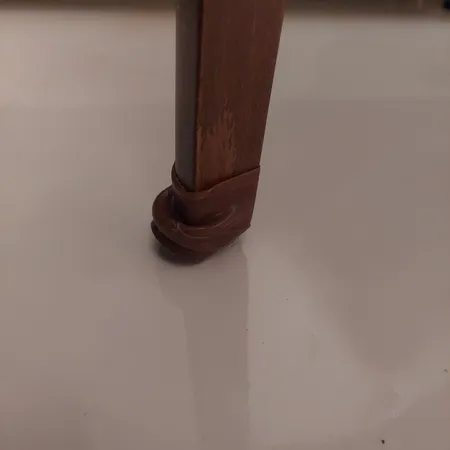 محافظ پایه مبل و میز و صندلی مدل نمددار بسته ۱۶ عددی