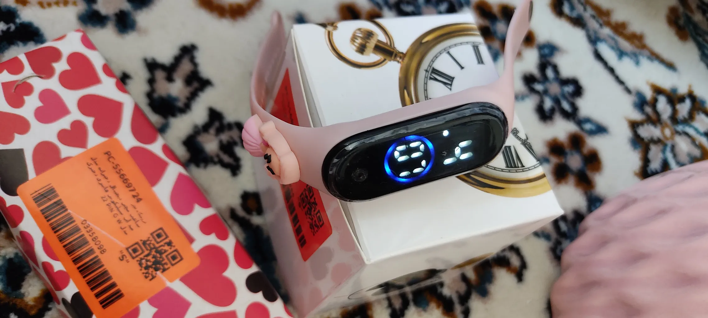 ساعت مچی دیجیتال دخترانه مدل ضد آب سیلیکونی فانتزی دخترک مدل W G PIN 22