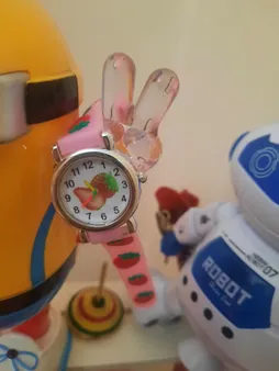 ساعت مچی عقربه ای بچه گانه کد SA1037