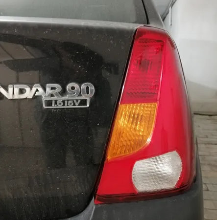 چراغ خطر عقب خودرو مدل JT123 مناسب برای ال 90 بسته 2 عددی