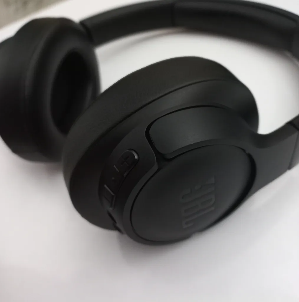 هدفون بلوتوثی جی بی ال مدل Tune 770 NC