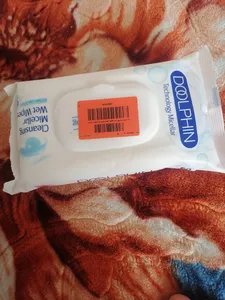 تجریه خرید دستمال مرطوب پاک کننده آرایش دلفین مدل 001 بسته 60 عددی