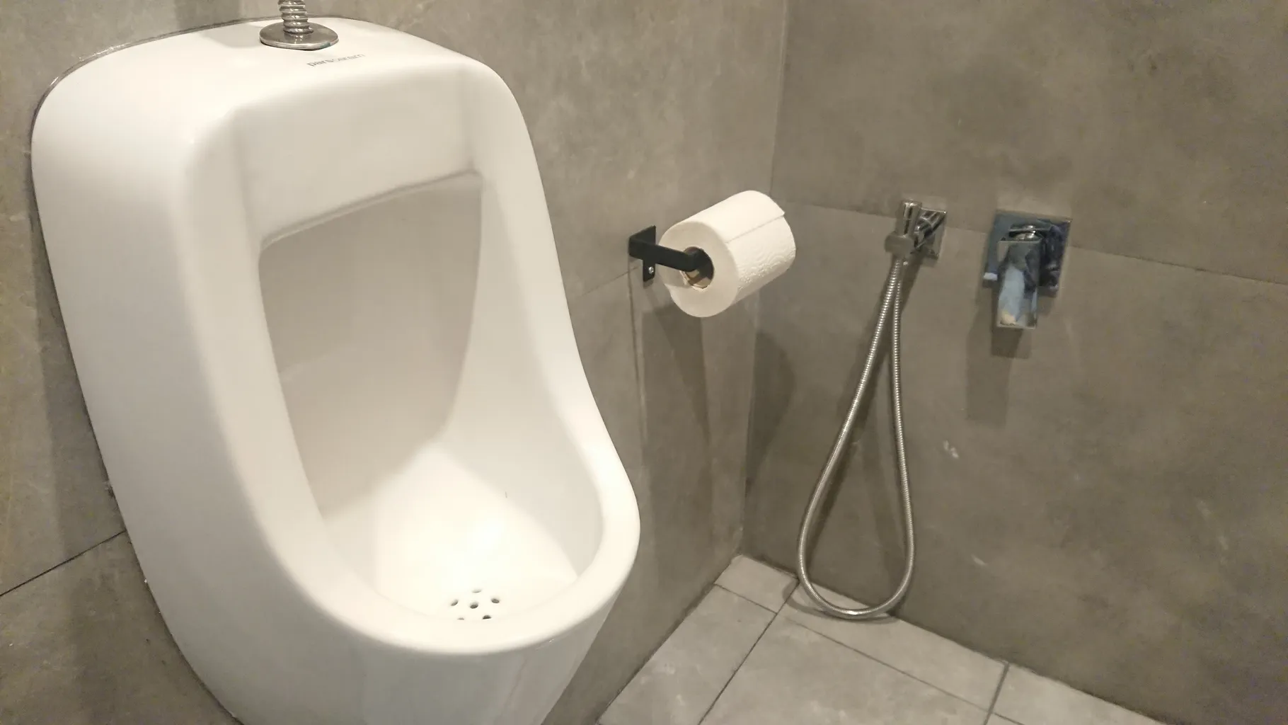 پایه رول دستمال کاغذی ایکیا مدل SKOGSVIKEN کد 23824