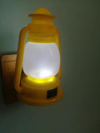 چراغ خواب کودک هامان مدل فانوس