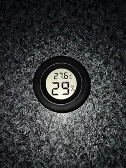 دماسنج و رطوبت سنج مدل C001