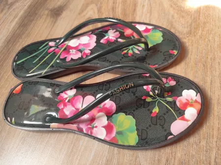 دمپایی لاانگشتی زنانه پاپا مدل BK.2651