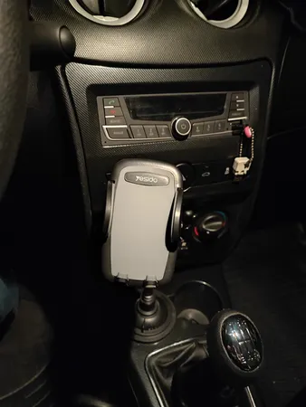 پایه نگهدارنده گوشی موبایل یسیدو مدل C112